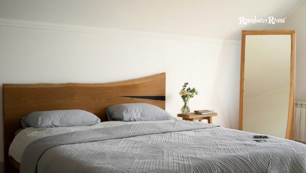 Benjamin Moore Gray Mist OC-30 in Exteriors