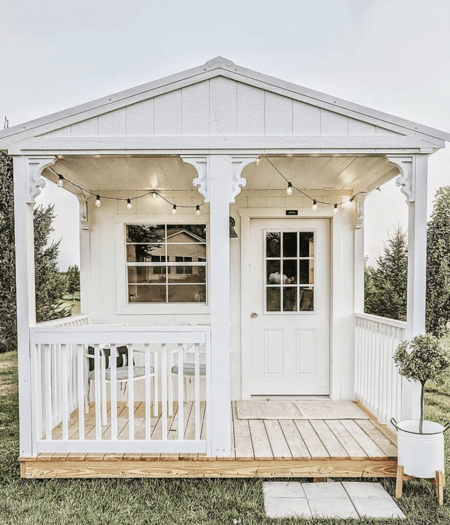 25 Dreamy Farmhouse Porches That Stun in 2025 12 Screenshot 2024 05 15 at 2.06.28 PM