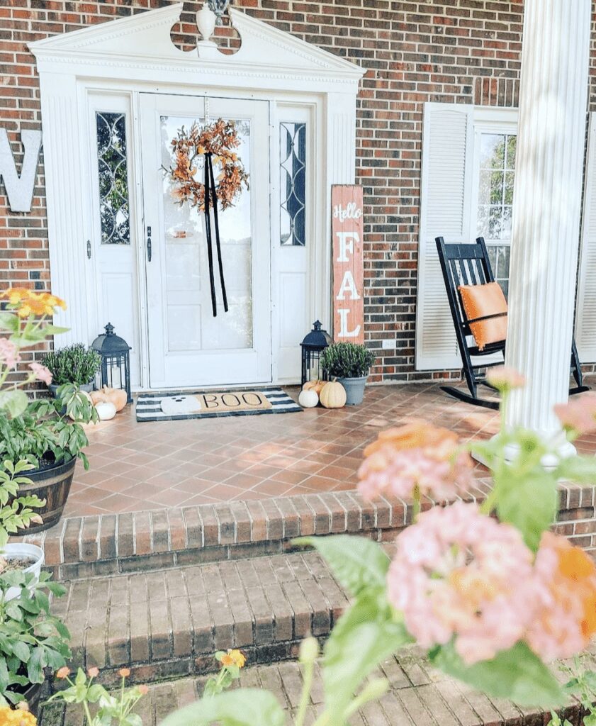 25 Dreamy Farmhouse Porches That Stun in 2025 24 Screenshot 2024 05 15 at 2.09.34 PM