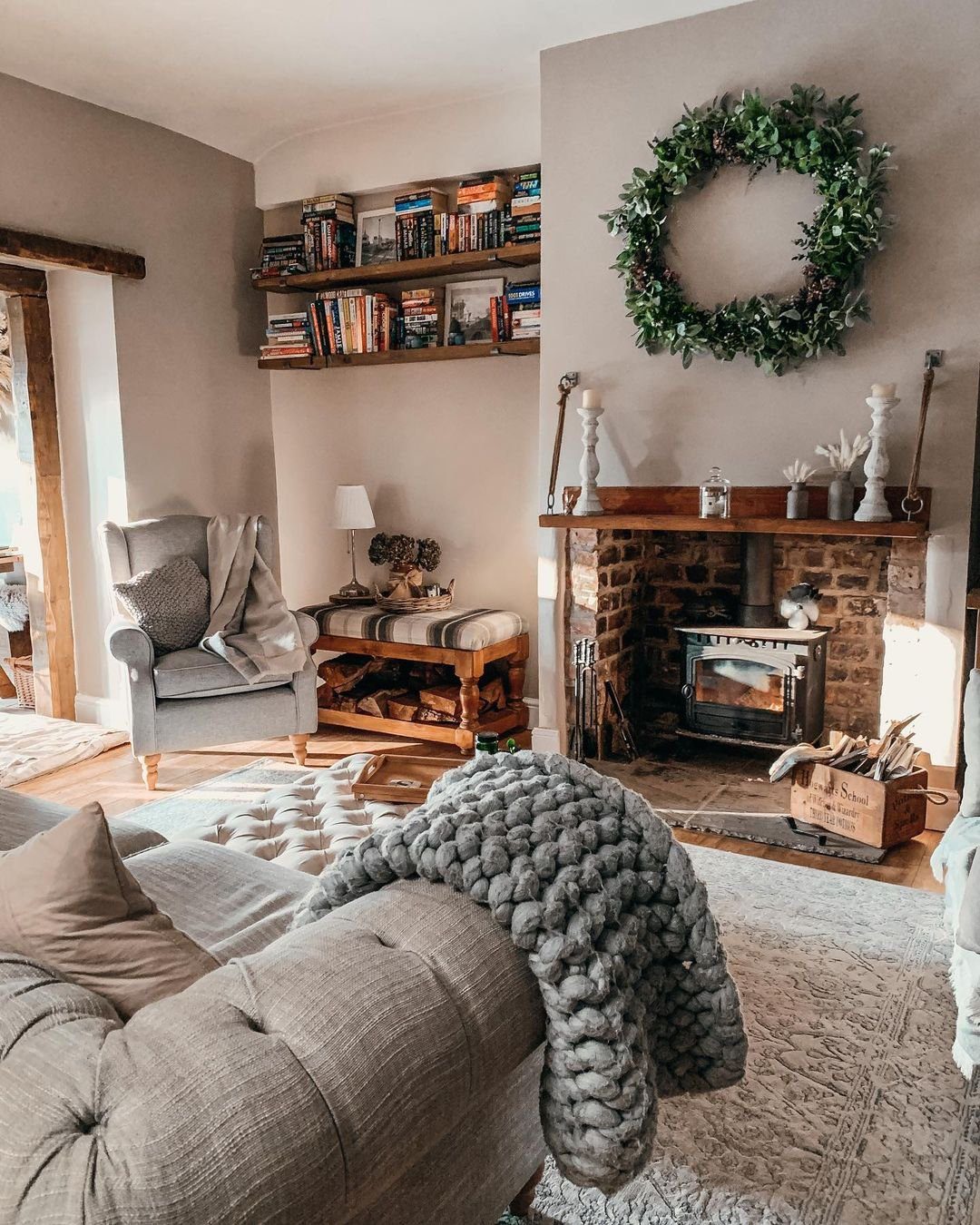 Dreamy Cottagecore Living Rooms That Stun in 2025 9 Cottagecore Reading Nook