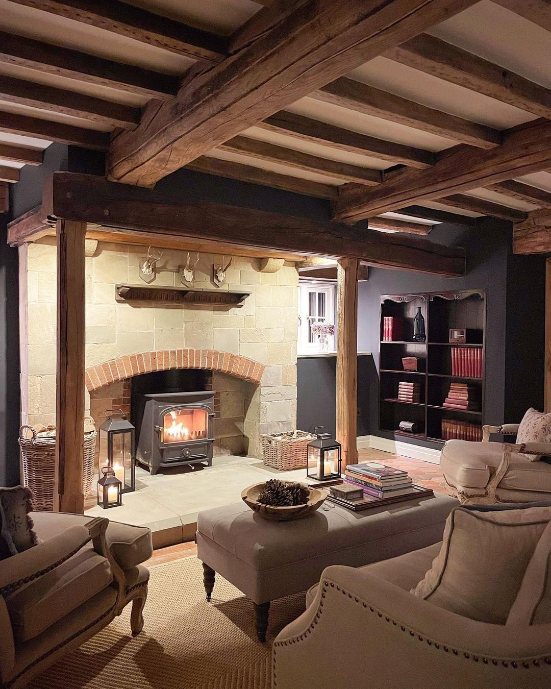 Dreamy Cottagecore Living Rooms That Stun in 2025 14 Warm and Inviting Rustic Retreat