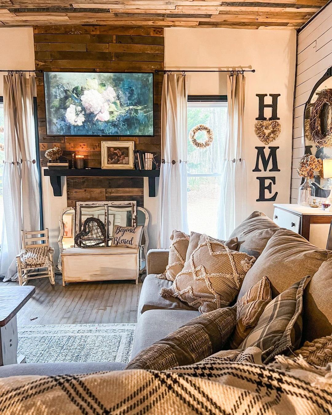 Dreamy Cottagecore Living Rooms That Stun in 2025 31 Barn-Style Coziness