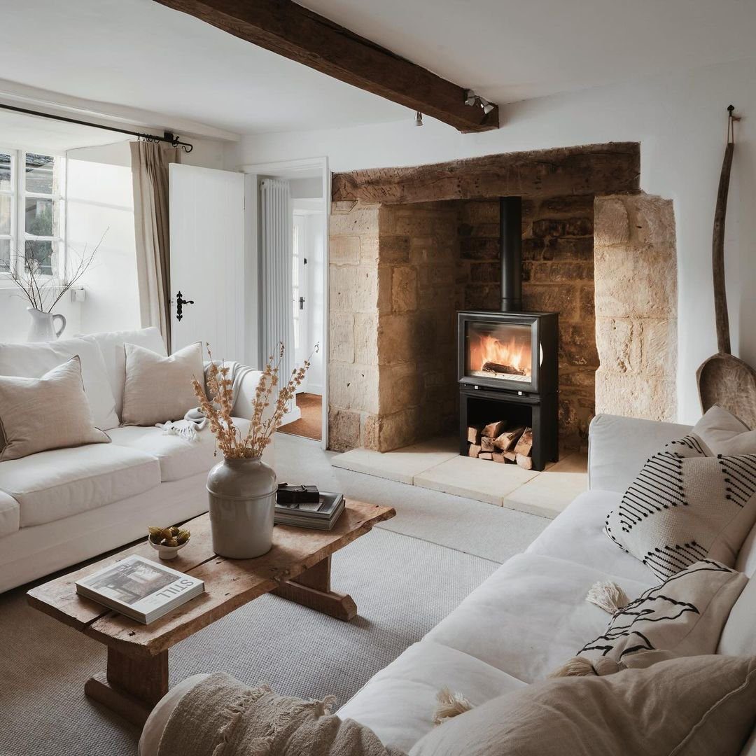 Dreamy Cottagecore Living Rooms That Stun in 2025 32 Traditional Cottage Hearth