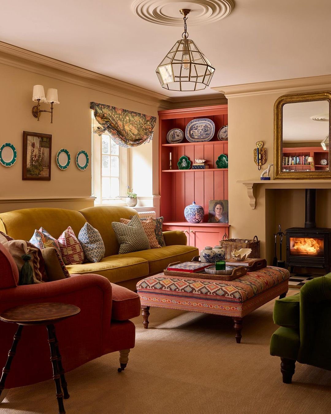 Dreamy Cottagecore Living Rooms That Stun in 2025 33 Vibrant and Eclectic Comfort