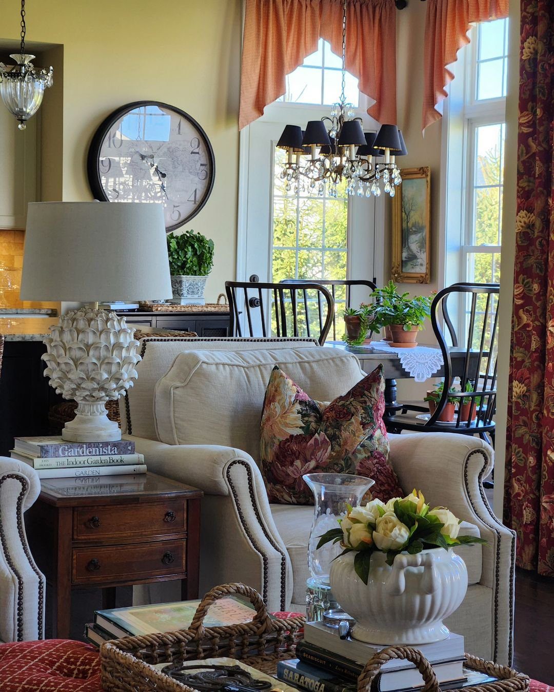 Dreamy Cottagecore Living Rooms That Stun in 2025 7 Classic Cottage Panache