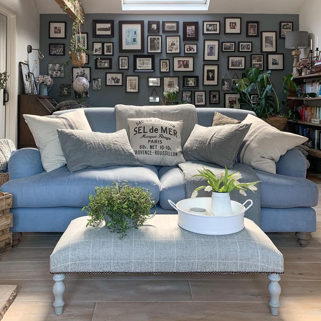 Dreamy Cottagecore Living Rooms That Stun in 2025 8 Blue-Toned Cottagecore Leisure Room