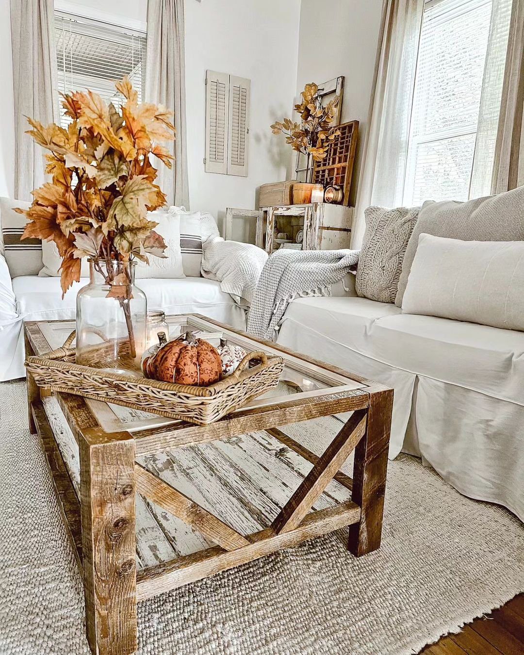 Jaw-Dropping Fall Coffee Table Decor for 2025! 11 Rustic Autumnal Simplicity