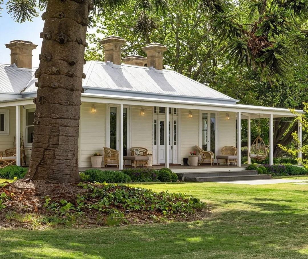 Stunning Verandas: 2025's Must-Have Home Feature! 4 word image 36701 4