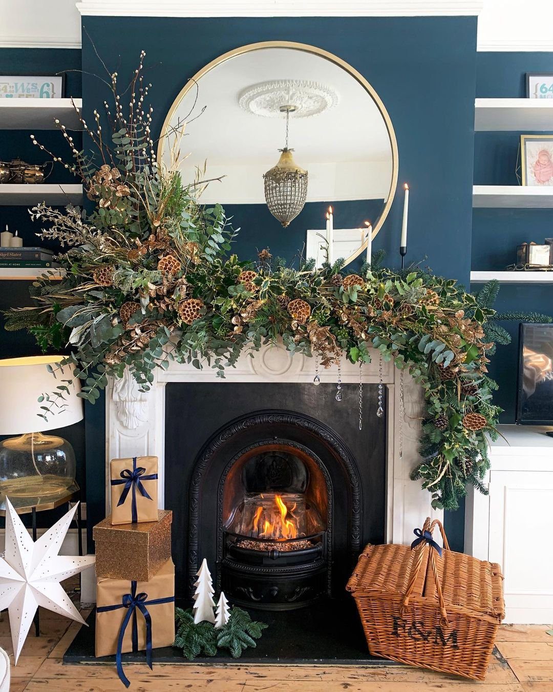 25 Jaw-Dropping Christmas Mantle Garlands for 2025 6 Golden Greenery Glam