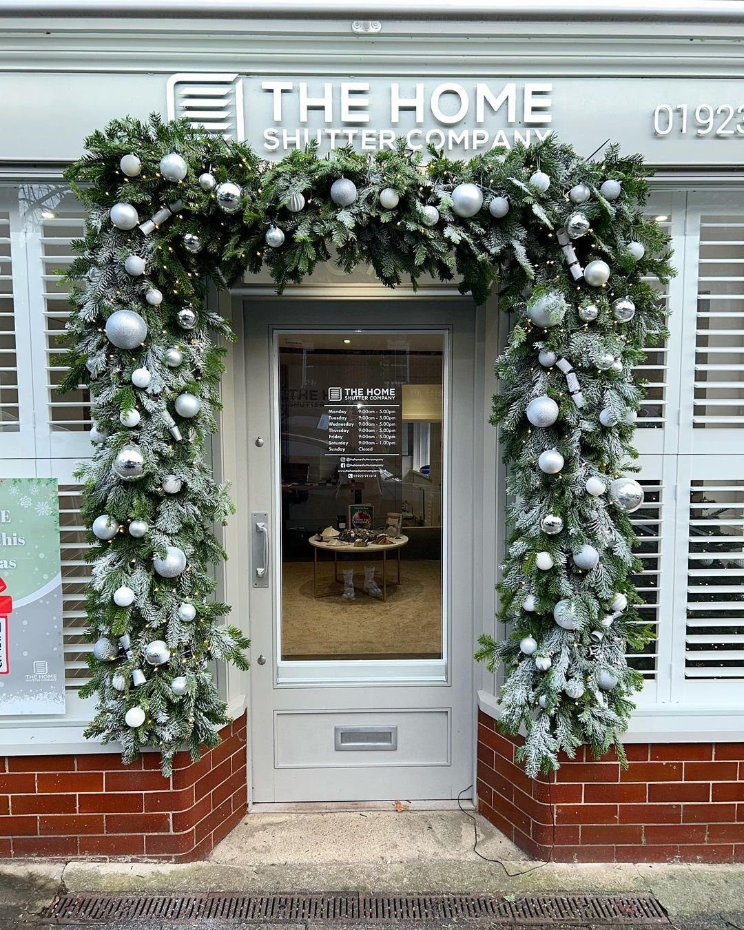 Stunning Christmas Door Garlands to Wow in 2025 11 Sleek Silver Frost