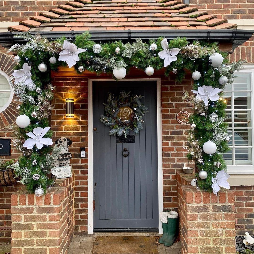 Stunning Christmas Door Garlands to Wow in 2025 12 Winter White Elegance
