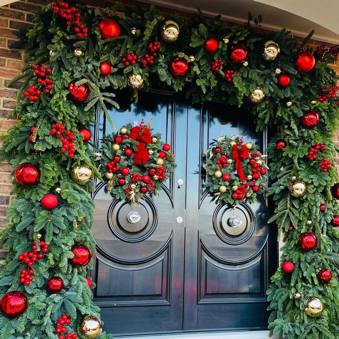 Stunning Christmas Door Garlands to Wow in 2025 24  Traditional Red and Gold Grandeur