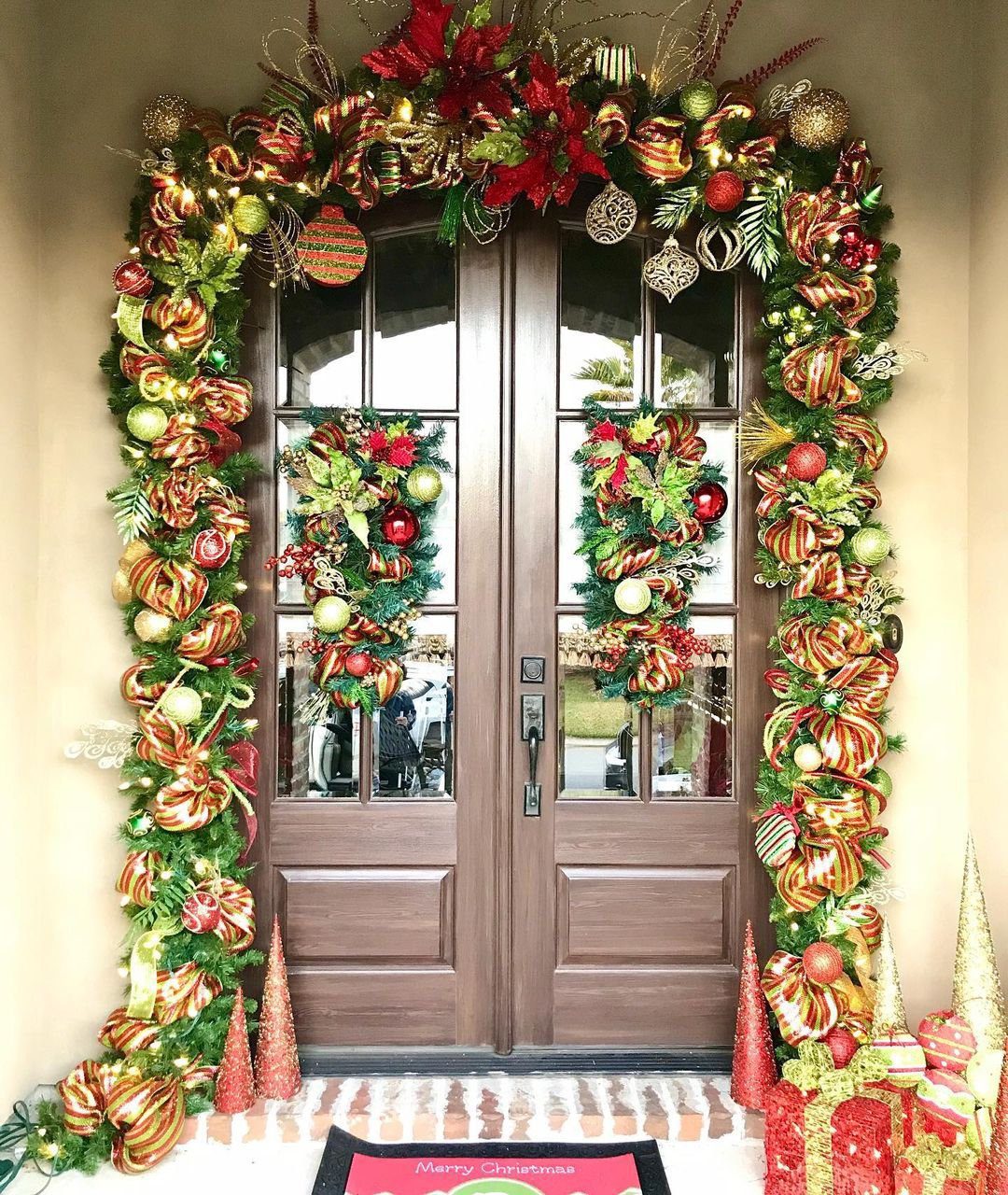 Stunning Christmas Door Garlands to Wow in 2025 4 Bold and Festive Stripes