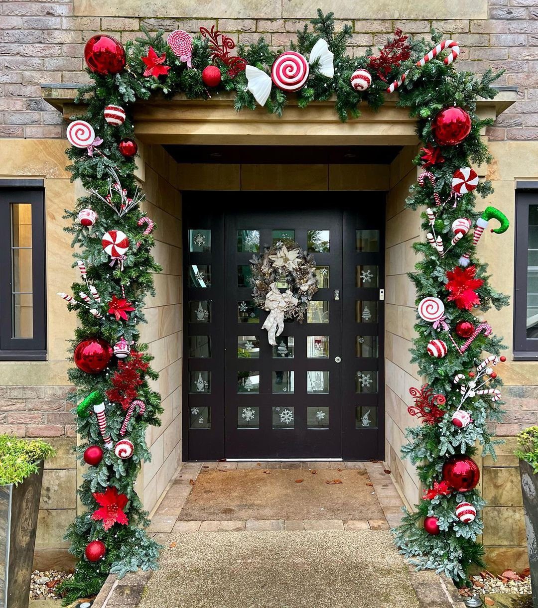 Stunning Christmas Door Garlands to Wow in 2025 7 Candy Cane Wonderland