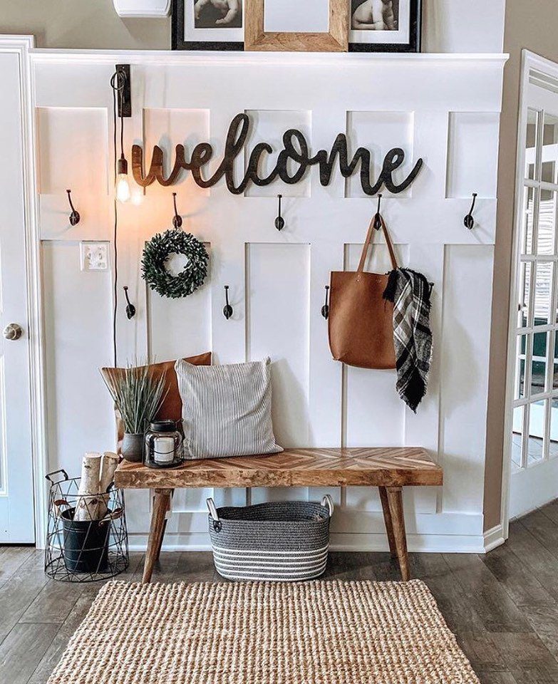 Stunning Entryway Rugs That Wow in 2025 1 Welcoming Entryway with Natural Texture