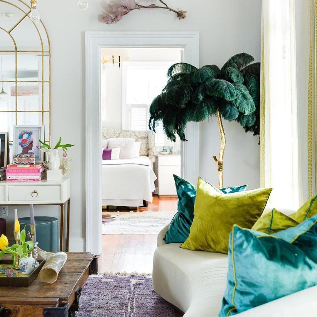 Jaw-Dropping Jewel Tone Living Rooms for 2025 3 Bold Pops of Jewel Tones