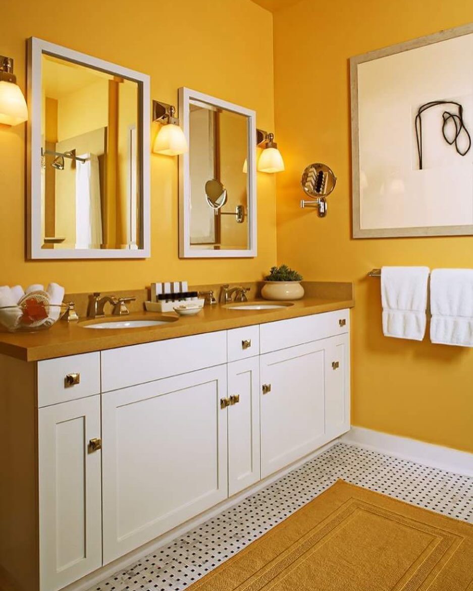 Jaw-Dropping Yellow Bathroom Designs for 2025 10 Bright Yellow With Classic Contrasts