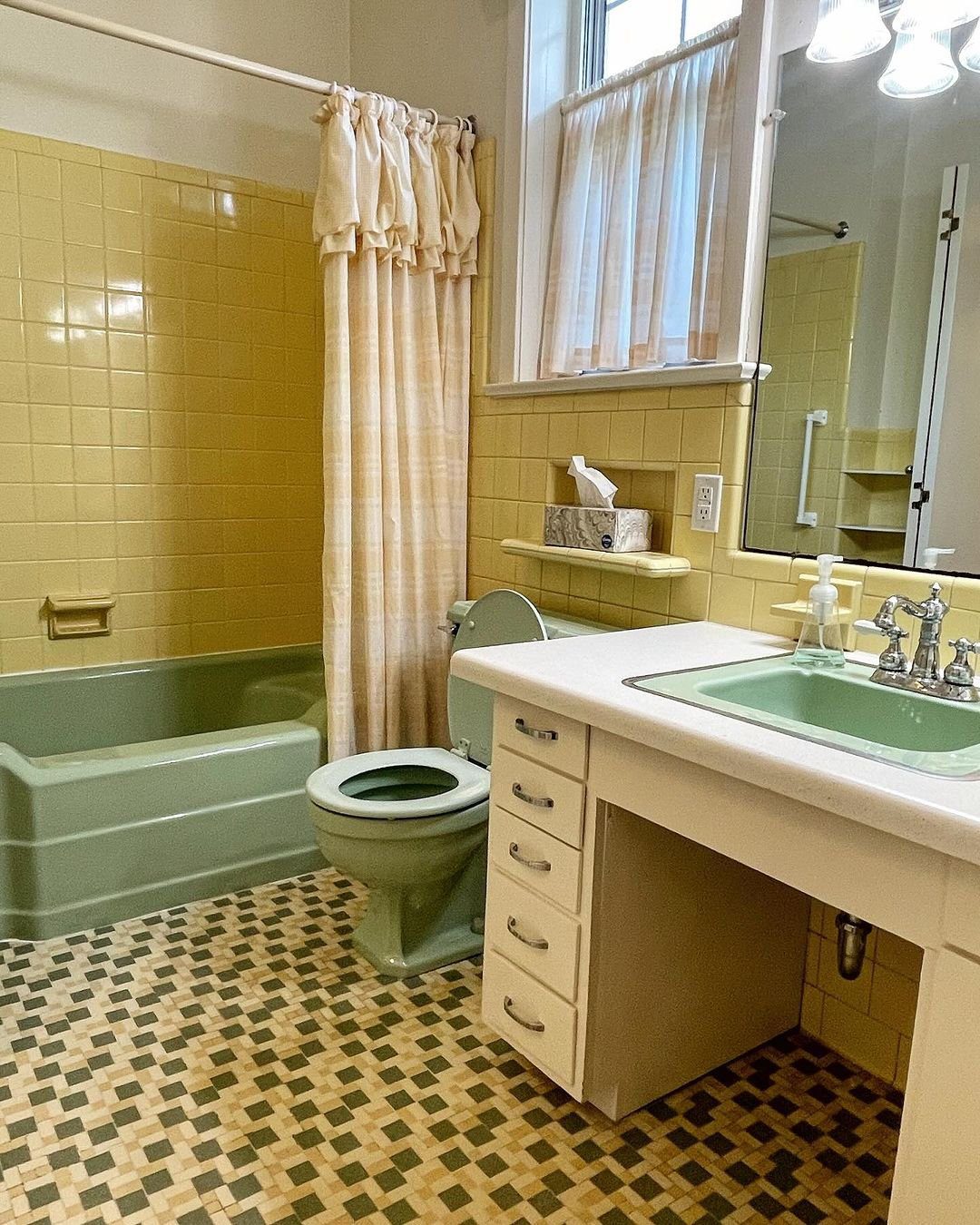 Jaw-Dropping Yellow Bathroom Designs for 2025 5 Vintage Yellow Tile Bathroom With Pastel Accents