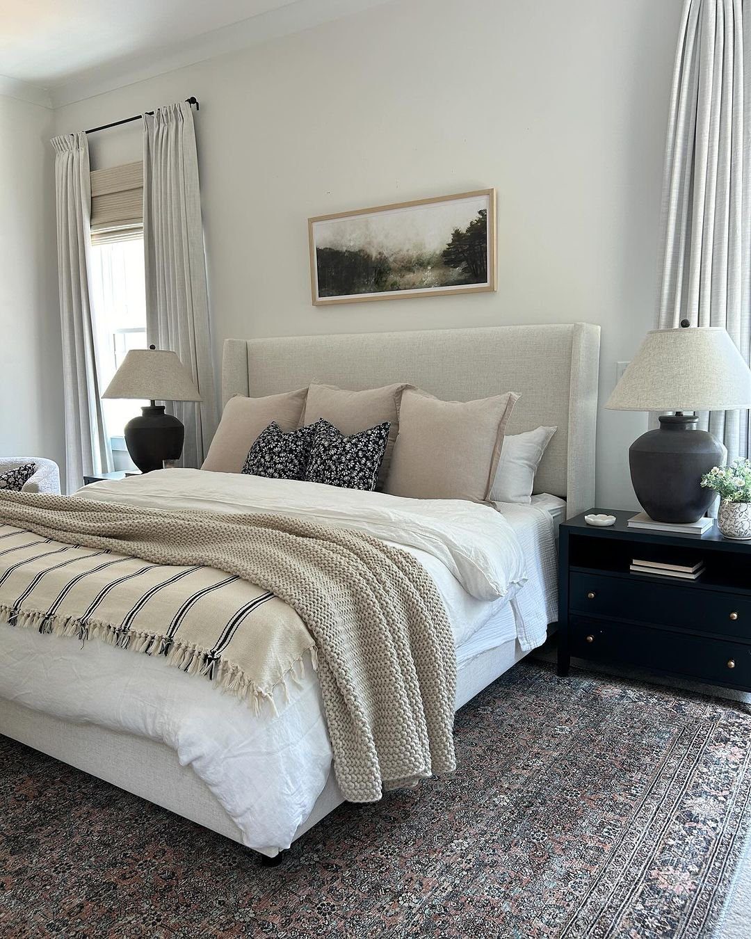 Stunning Black Accents: 3 Game-Changing Decor Tips 2025 8 Use Black Sparingly and Strategically