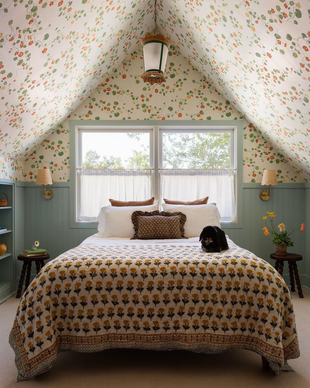 Experts Reveal: Mix Patterns Like a Pro in 2025! 5 Blend Elements That Complement Each Other