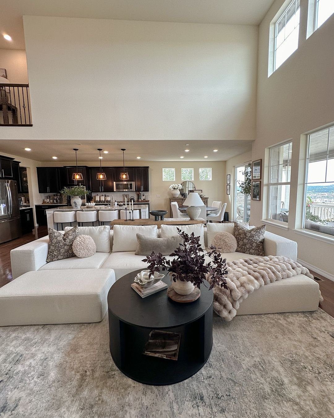 Experts Reveal: Mix Patterns Like a Pro in 2025! 7 Incorporate Patterns and Textures for Harmony