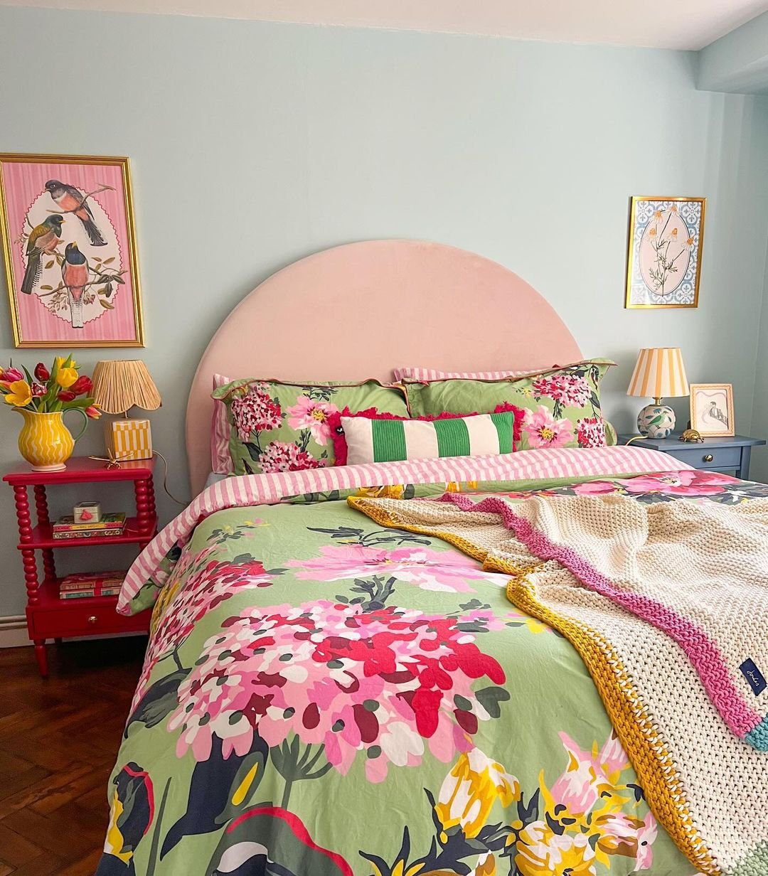 25 Mind-Blowing Dopamine Decor Bedroom Ideas for 2025! 10 Fresh Florals With Pastel Accents