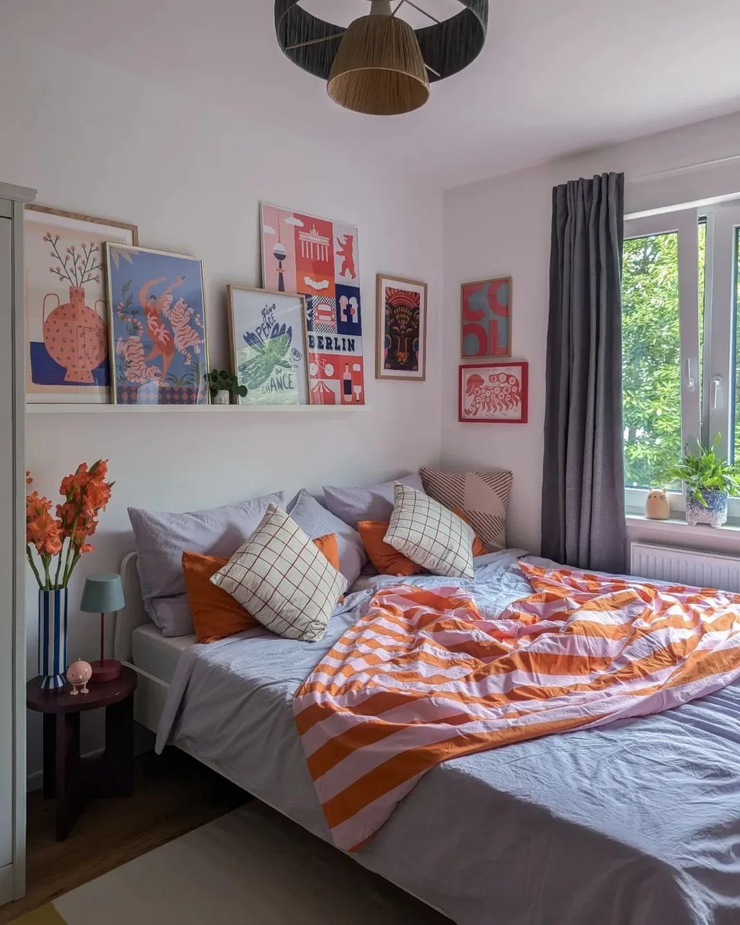 25 Mind-Blowing Dopamine Decor Bedroom Ideas for 2025! 25 Graphic Art Meets Cozy Textiles