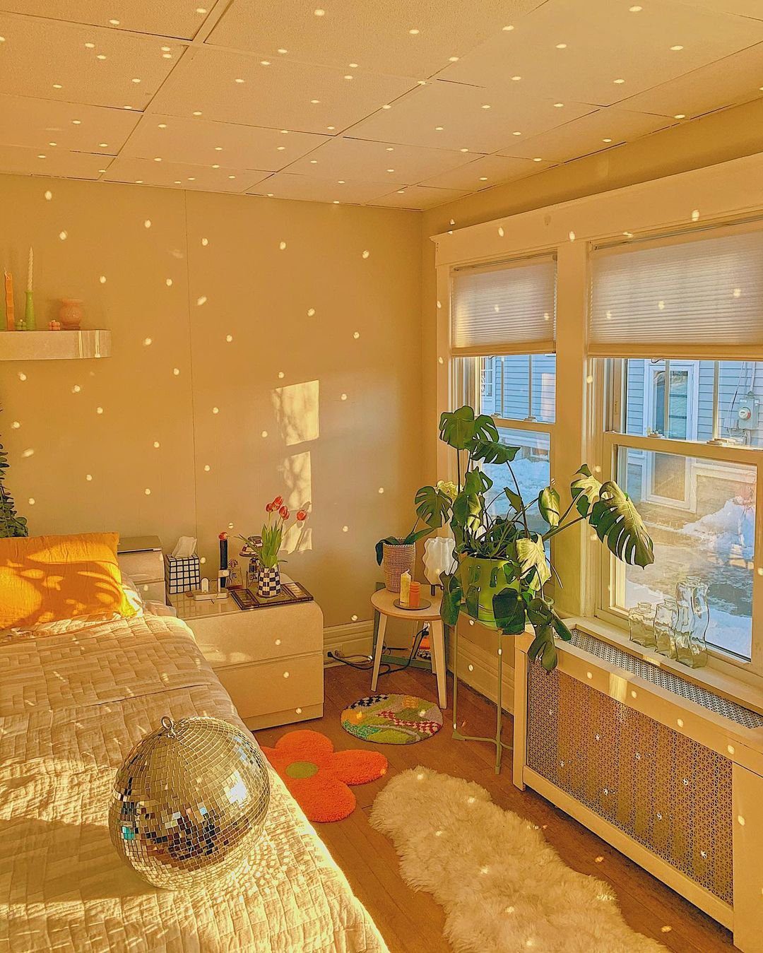 25 Mind-Blowing Dopamine Decor Bedroom Ideas for 2025! 3 Sunlit Disco Dream Bedroom Magic