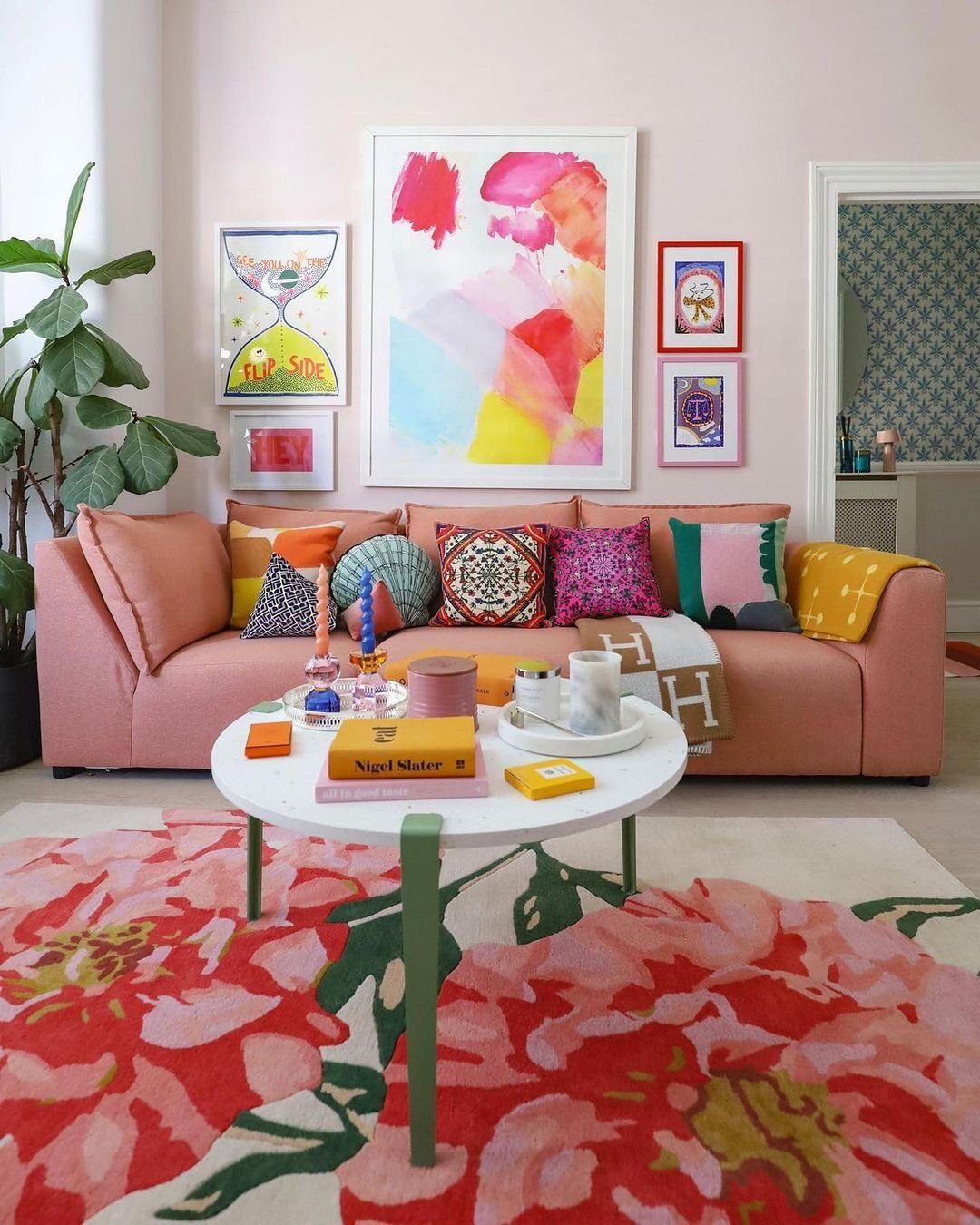 Dreamy Pastel Living Rooms That Wow in 2025 15 Soft Pastels With Artistic Pops