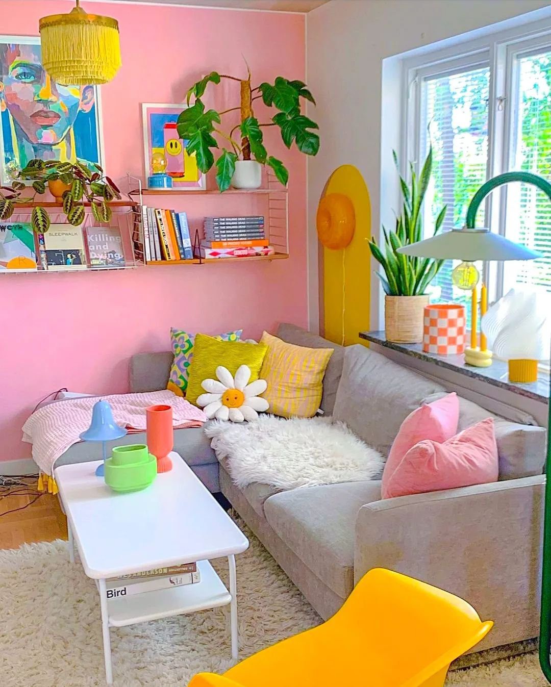 Dreamy Pastel Living Rooms That Wow in 2025 1 Playful Pastels with A Retro Twist Interior Design