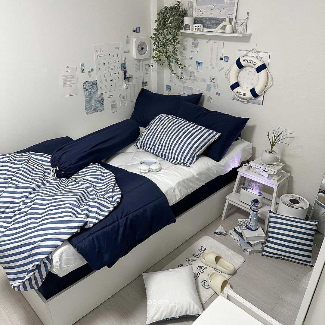 Stunning Bedroom Makeovers Under $50 (2025) 13 Display Personal Mementos