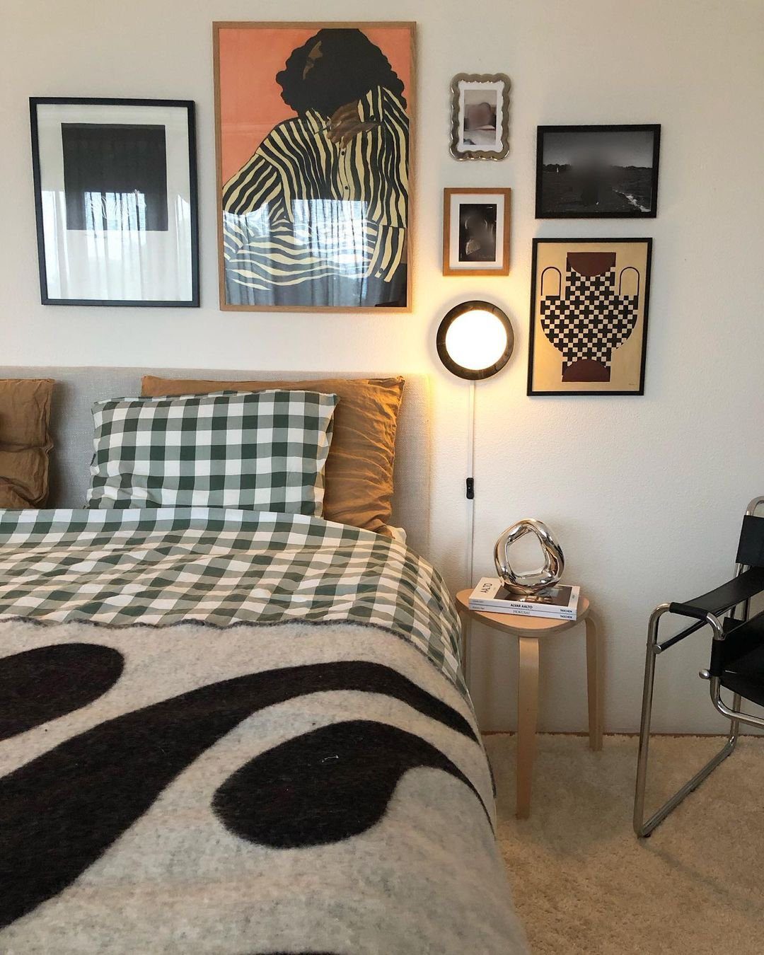 Stunning Bedroom Makeovers Under $50 (2025) 15 Invest in Affordable Artwork Prints