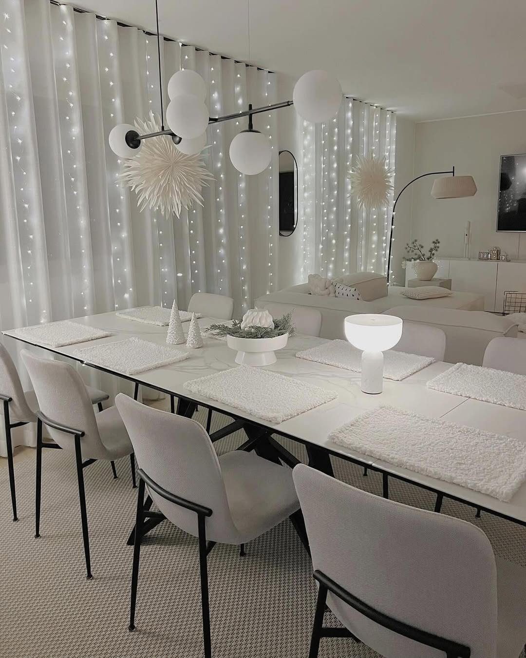 25 Jaw-Dropping Dining Room Curtains for 2025 2 word image 39955 3