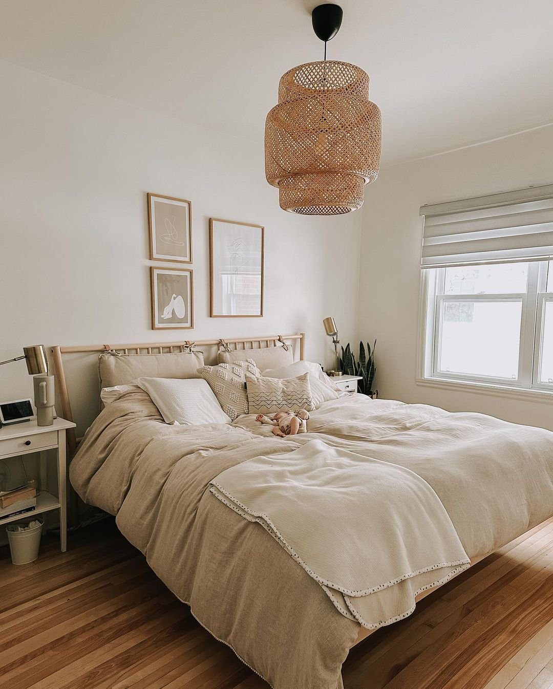 Dreamy Beige Bedrooms That Stun in 2025 20 word image 39956 21