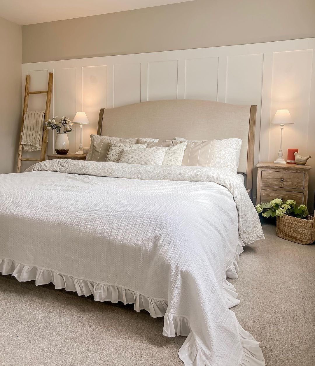 Dreamy Beige Bedrooms That Stun in 2025 2 word image 39956 3