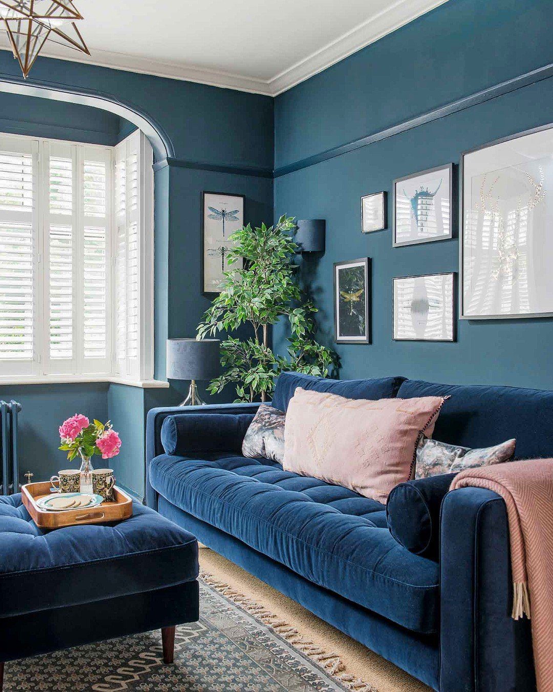 30 Jaw-Dropping Blue Living Room Ideas for 2025 17 word image 39964 18