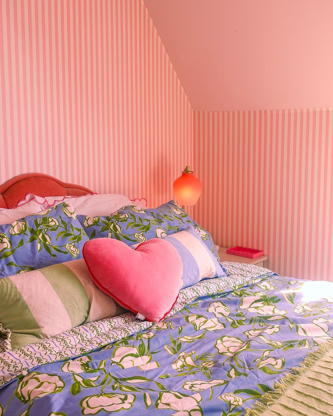 25 Dreamy Pastel Bedrooms You Need in 2025! 20 word image 39967 21