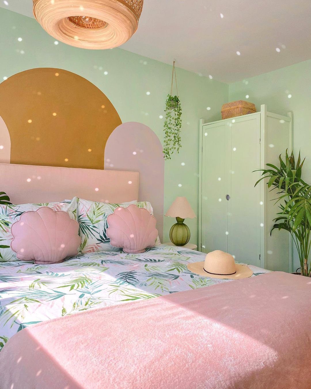 25 Dreamy Pastel Bedrooms You Need in 2025! 4 word image 39967 5
