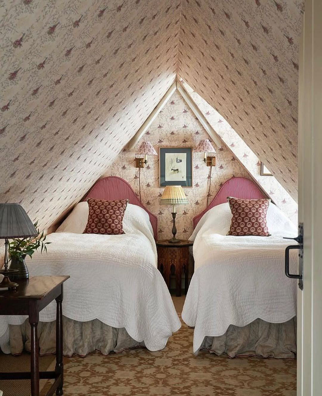 Dreamy Country Bedrooms: 20 Timeless Ideas for 2025 18 word image 40375 19