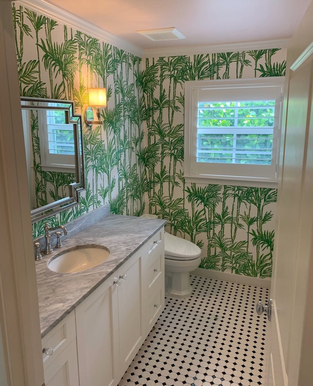 25 Chic And Glamorous Art Deco Bathroom Ideas You Should See 24 Tropical Deco With Classic Touches