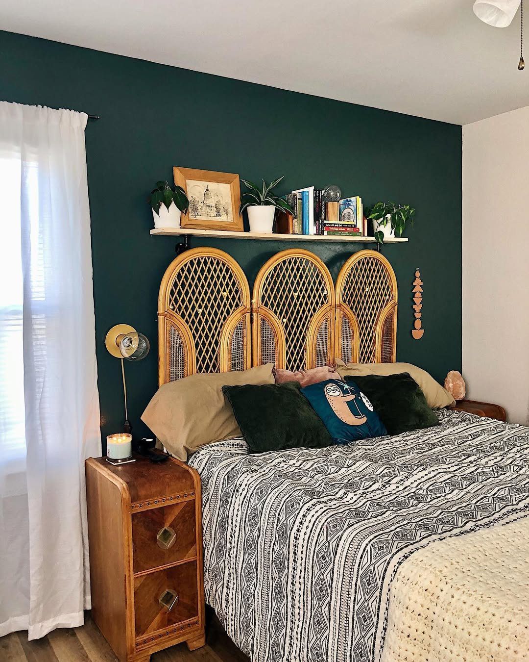 Jaw-Dropping Teal Bedrooms That Stun in 2025! 17 Teal Walls With Boho Warmth