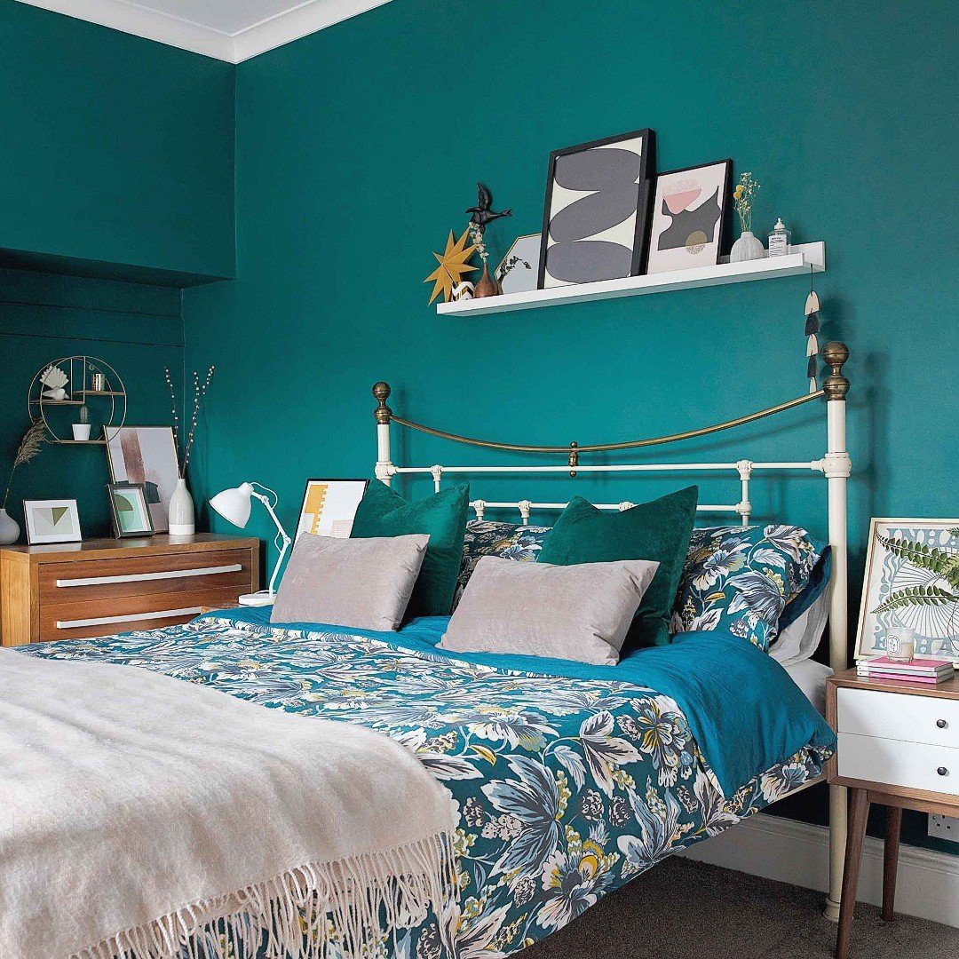 Jaw-Dropping Teal Bedrooms That Stun in 2025! 5 Timeless Teal With Fresh Florals