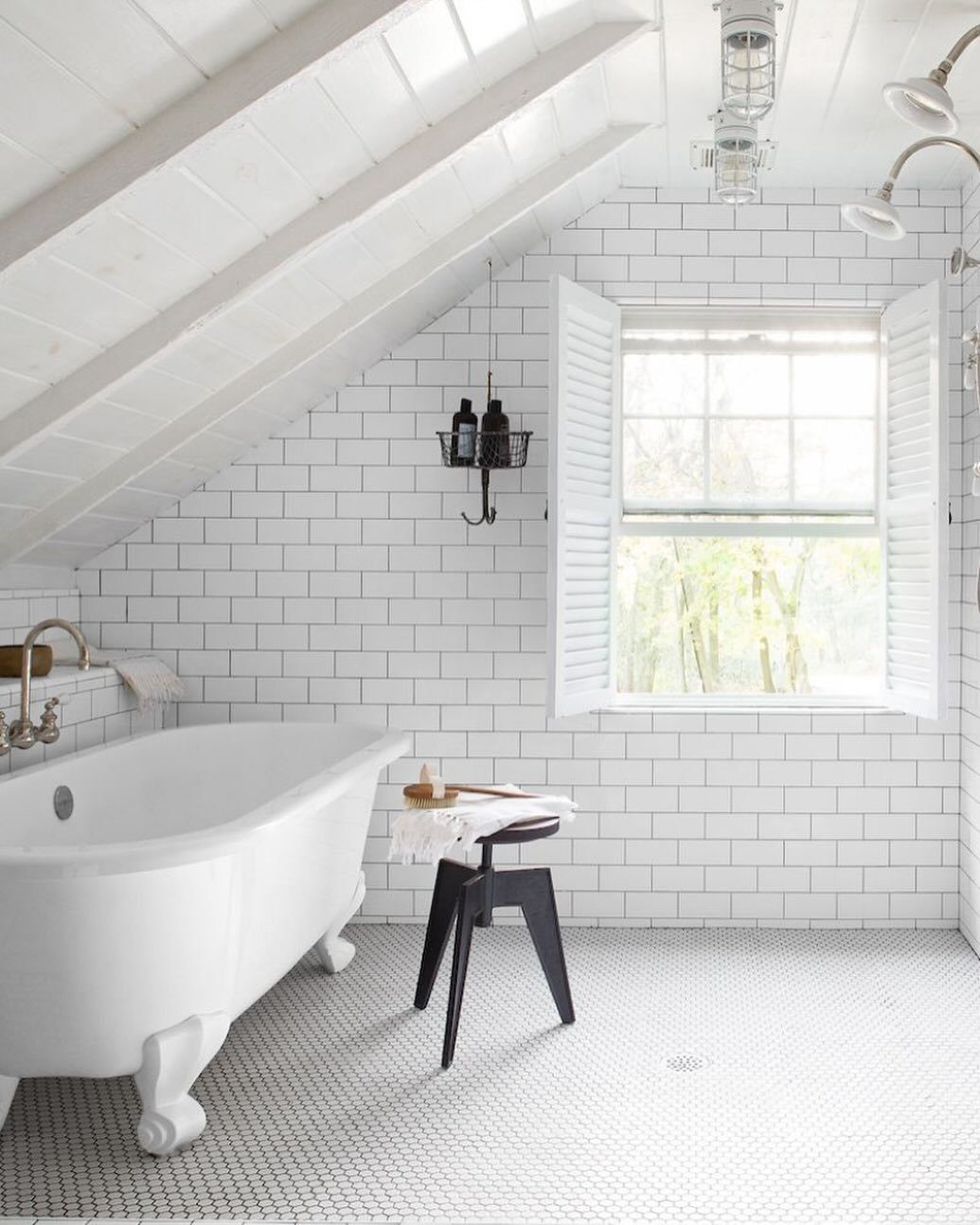 Stunning Attic Bathroom Designs to Die For in 2025 20 Rustic Elegance With Timeless Whites