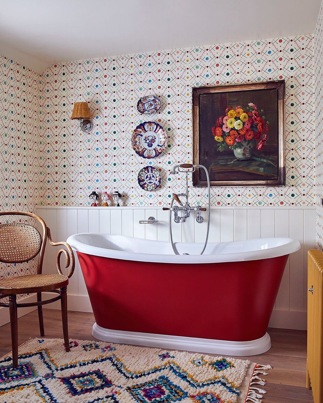 25 Mind-Blowing Maximalist Bathroom Ideas for 2025 17 Rustic Charm With Bold Accents Bathroom Print