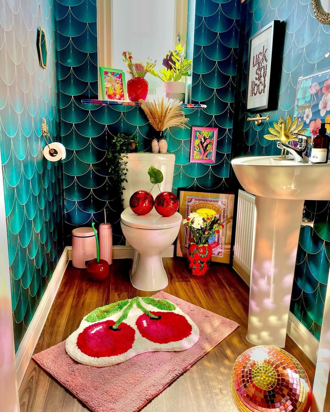 25 Mind-Blowing Maximalist Bathroom Ideas for 2025 9 Bold Colors And Playful Personality