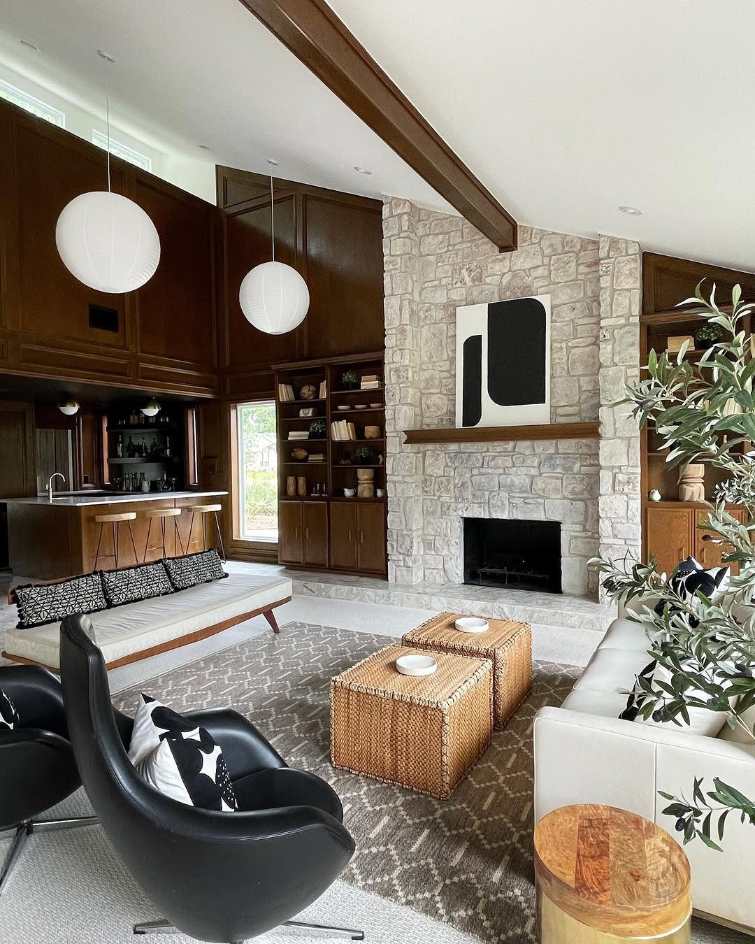 Jaw-Dropping Mid Century Living Rooms for 2025 18 Warm Woods And Iconic Mid-Century Style