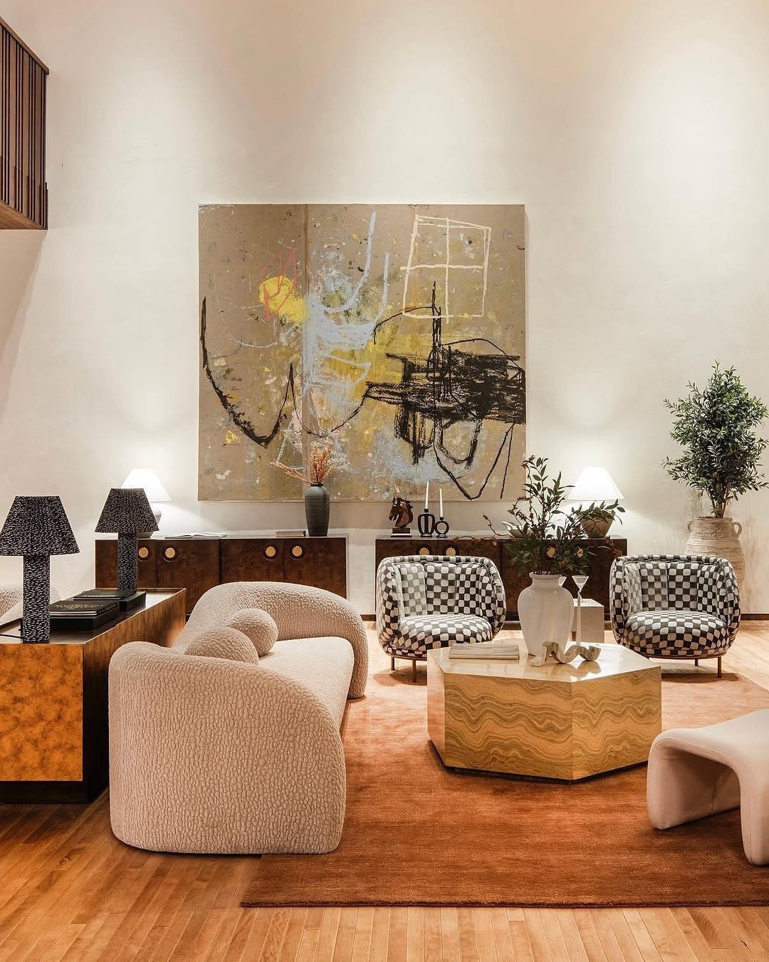 Jaw-Dropping Mid Century Living Rooms for 2025 4 Sculptural Seating And Bold Mid-Century Patterns