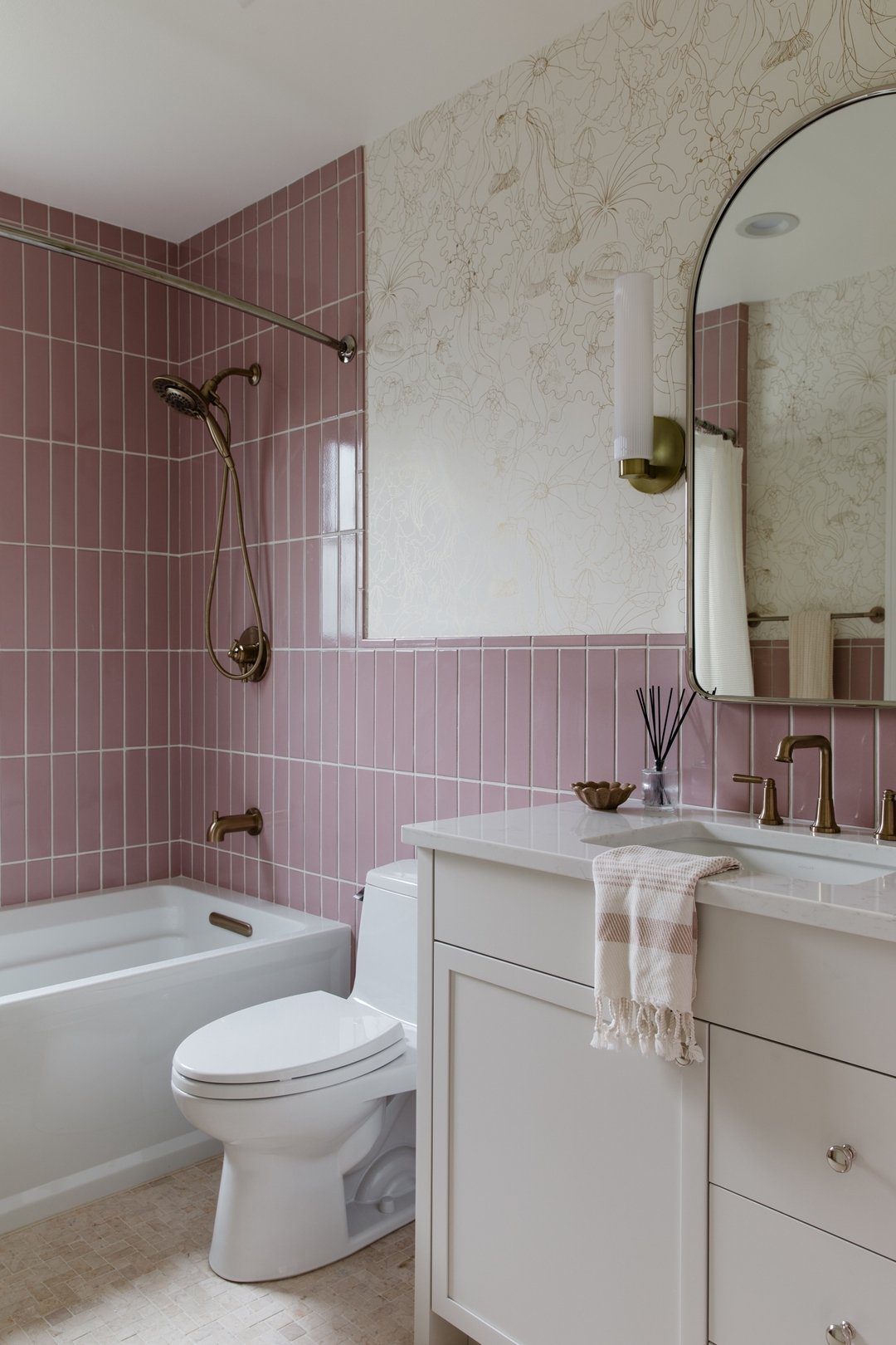 Mauve Magic: 15 Jaw-Dropping Color Pairings for 2025 4 15 Best Colors To pair Mauve In Interior Designing