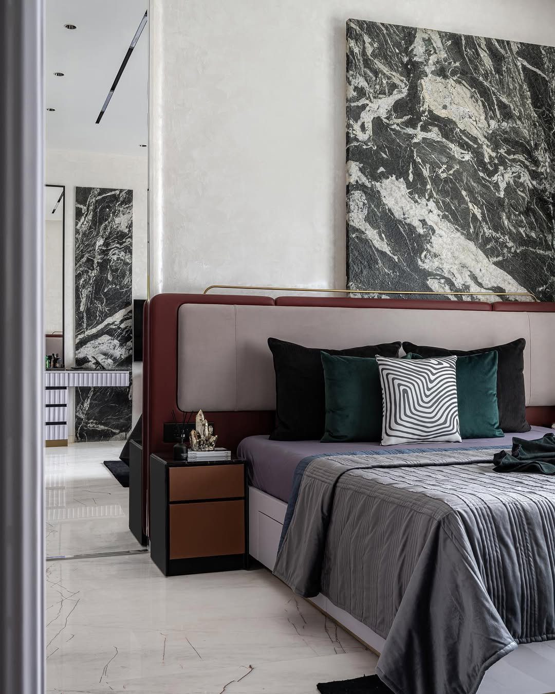 Mauve Magic: 15 Jaw-Dropping Color Pairings for 2025 5 15 Best Colors To pair Mauve In Interior Designing