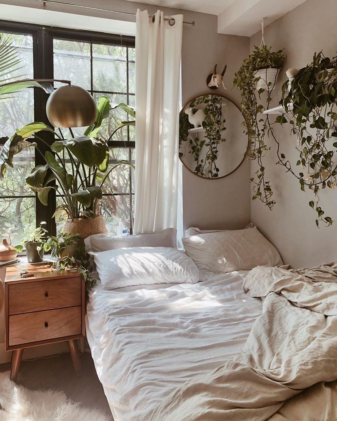 10 Genius Hacks to Widen Narrow Rooms in 2025 3 10 Interior Design Tips to Make a Narrow Room Look Wider